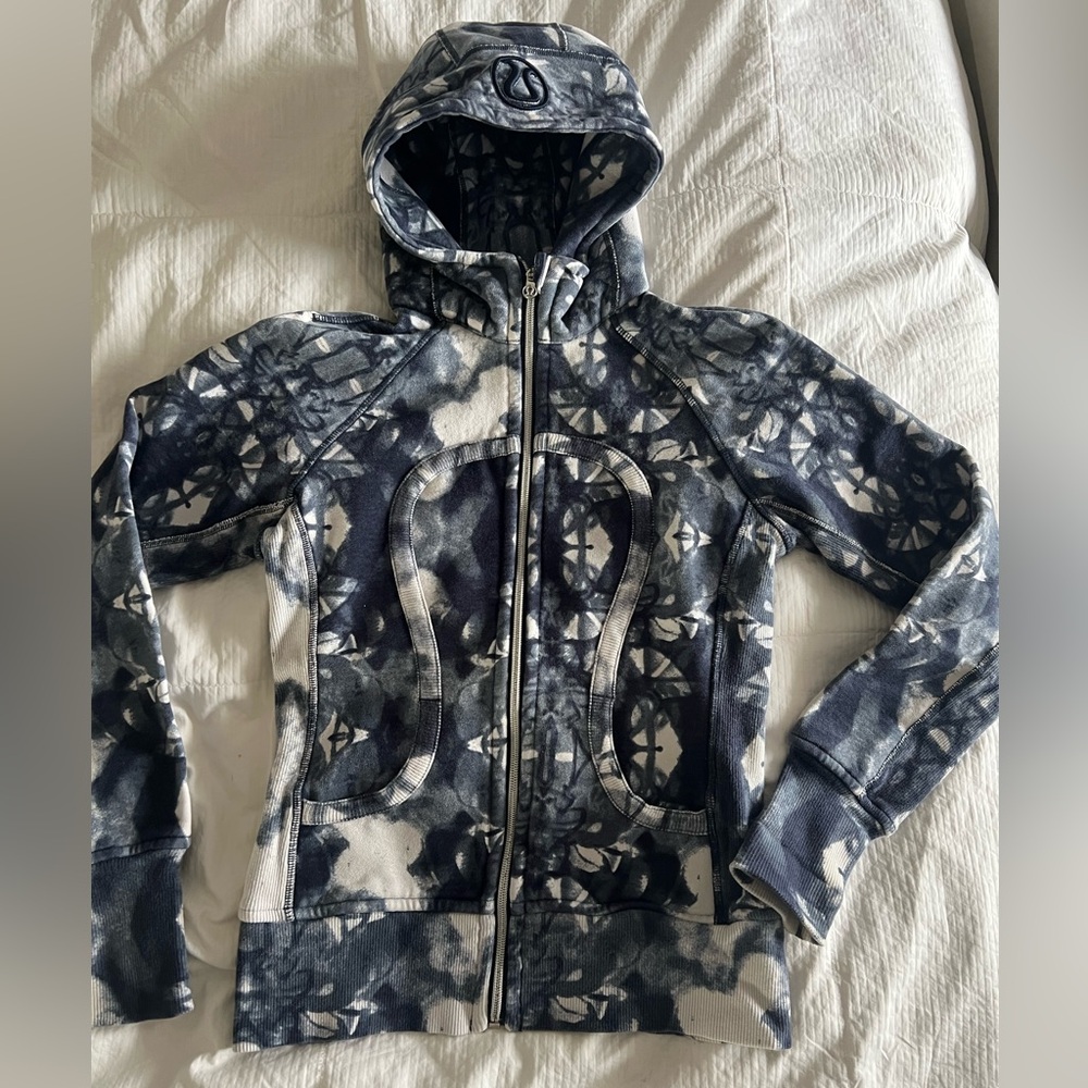 Lululemon sweatshirt, women’s, small
